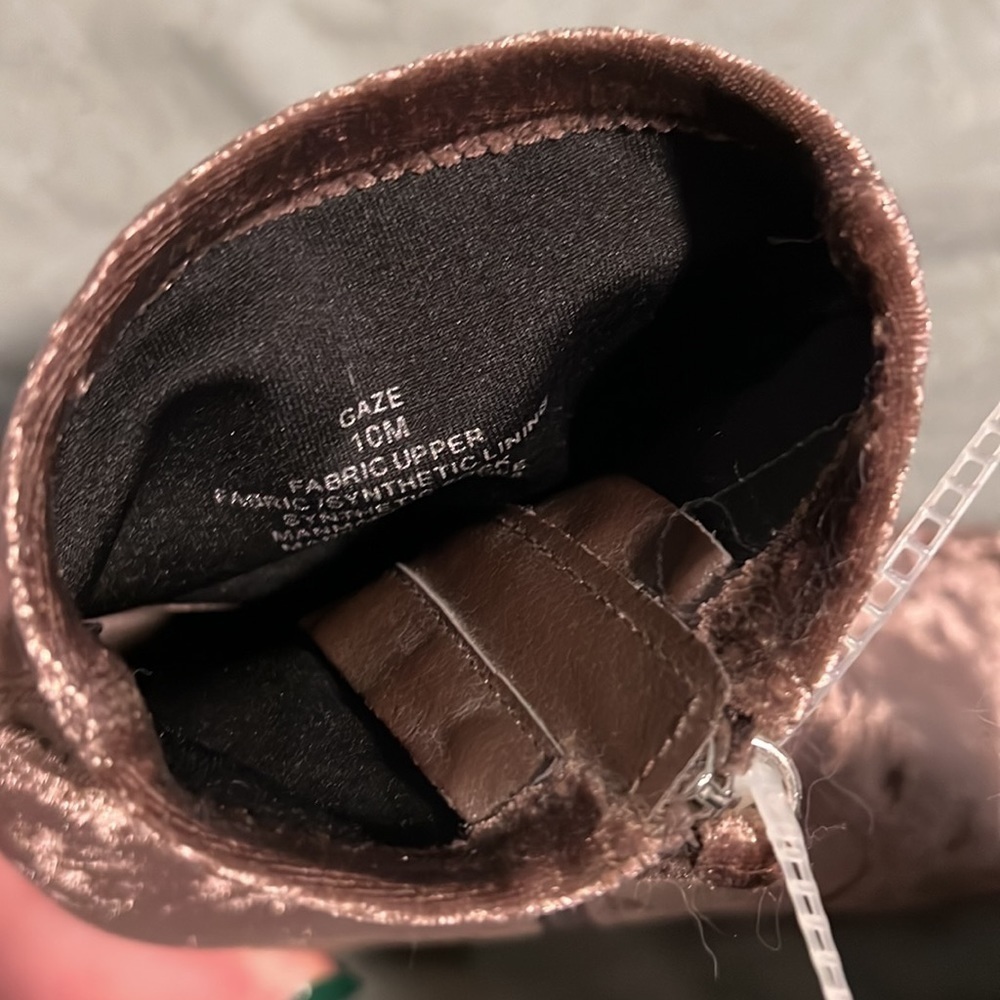 Stv Mdn Velvet Booties - Picture 3 of 3
